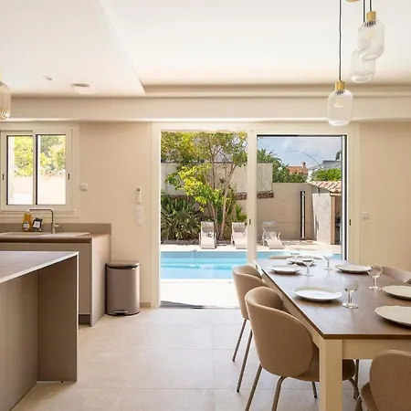 La Mesange Avec Piscine Et Jardin Villa *